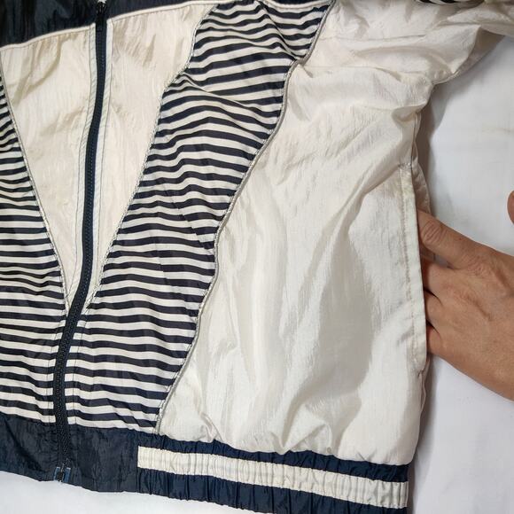 Vintage Black and White Sunterra Jacket - Picture 4 of 16